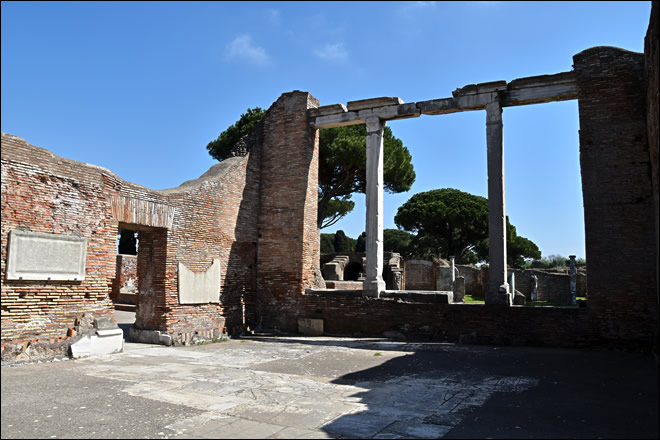 Les thermes du forum d'Ostia Antica