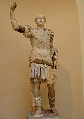 Statue de Trajan à Ostia Antica