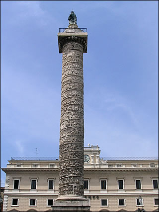 La piazza Colonna